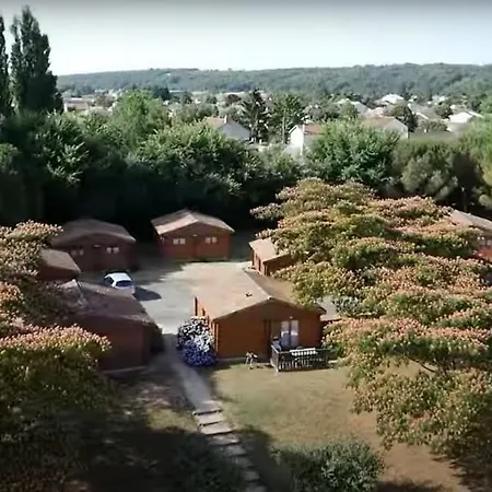 Ushuaia Village Les De Mouliere Camping