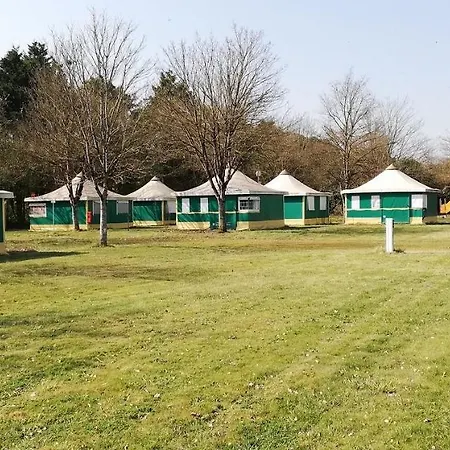 Ushuaia Village Les De Mouliere Camping *