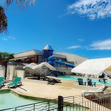 Camping Ushuaia Village Les De Mouliere Vouneuil-sur-Vienne