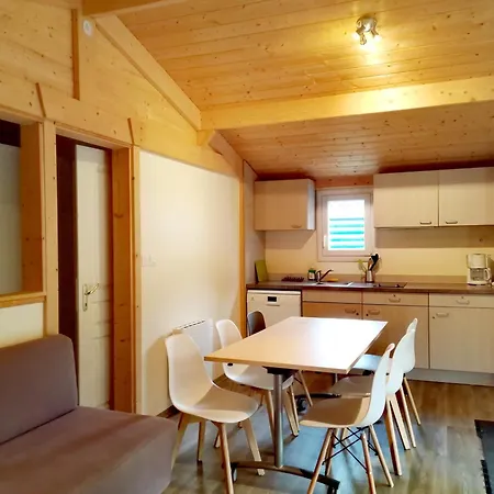 Ushuaia Village Les De Mouliere Camping