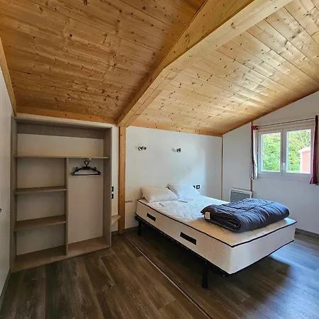 Ushuaia Village Les De Mouliere Camping *