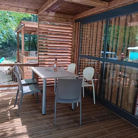 Ushuaia Village Les De Mouliere Camping Vouneuil-sur-Vienne