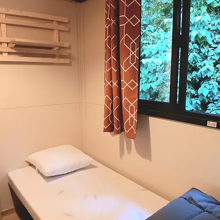 Ushuaia Village Les De Mouliere Campingplads *